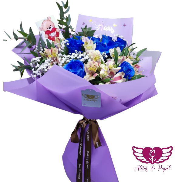 Ramo Azul: Elegancia y Misterio en 9 Rosas Azules y Astromelias 2 Ramo Azul, Regalo de Flores con Rosas Azules y Astromelias, Composición Floral Personalizada, Significado de las Rosas Azules en el Amor, Flores para Expresar Admiración y Misterio, Elegancia en un Ramo de Rosas.