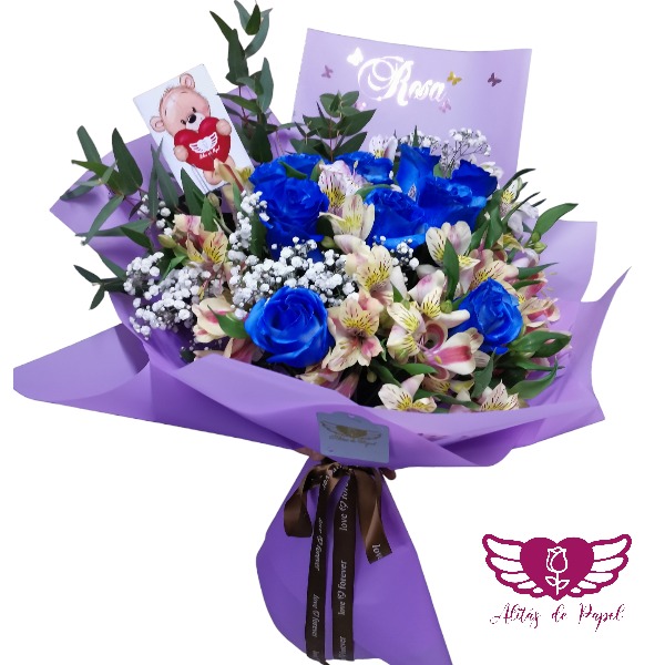 Ramo Azul: Elegancia y Misterio en 9 Rosas Azules y Astromelias 4 Ramo Azul, Regalo de Flores con Rosas Azules y Astromelias, Composición Floral Personalizada, Significado de las Rosas Azules en el Amor, Flores para Expresar Admiración y Misterio, Elegancia en un Ramo de Rosas.